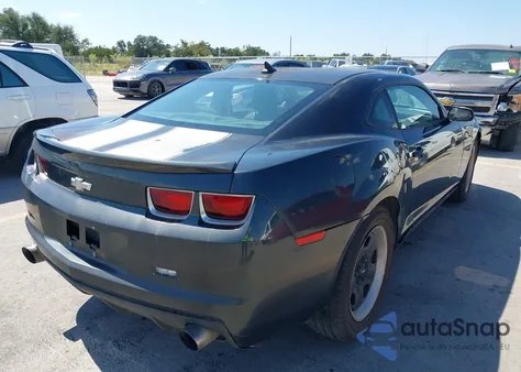 2013 Chevrolet Camaro 2Ls z USA, uszkodzony, nr VIN 2G1FA1E35D9246417